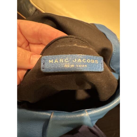 Marc Jacobs New York Blue Leather Crossbody Bag - Picture 5 of 9